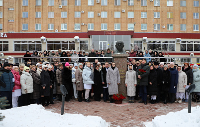 ЧЕЛОВЕК,ОПЕРЕДИВШИЙ ВРЕМЯ